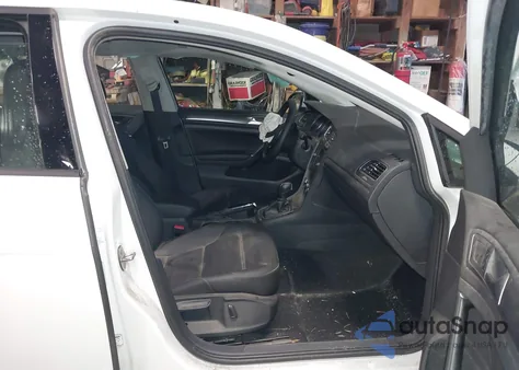 2020 Volkswagen Golf 1.4T Tsi from USA, damaged, VIN 3VWG57AU7LM008783